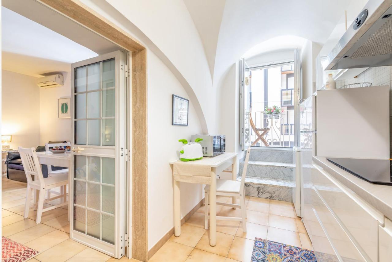Stazione Centrale & Universita Lovely Apartment Bari Buitenkant foto