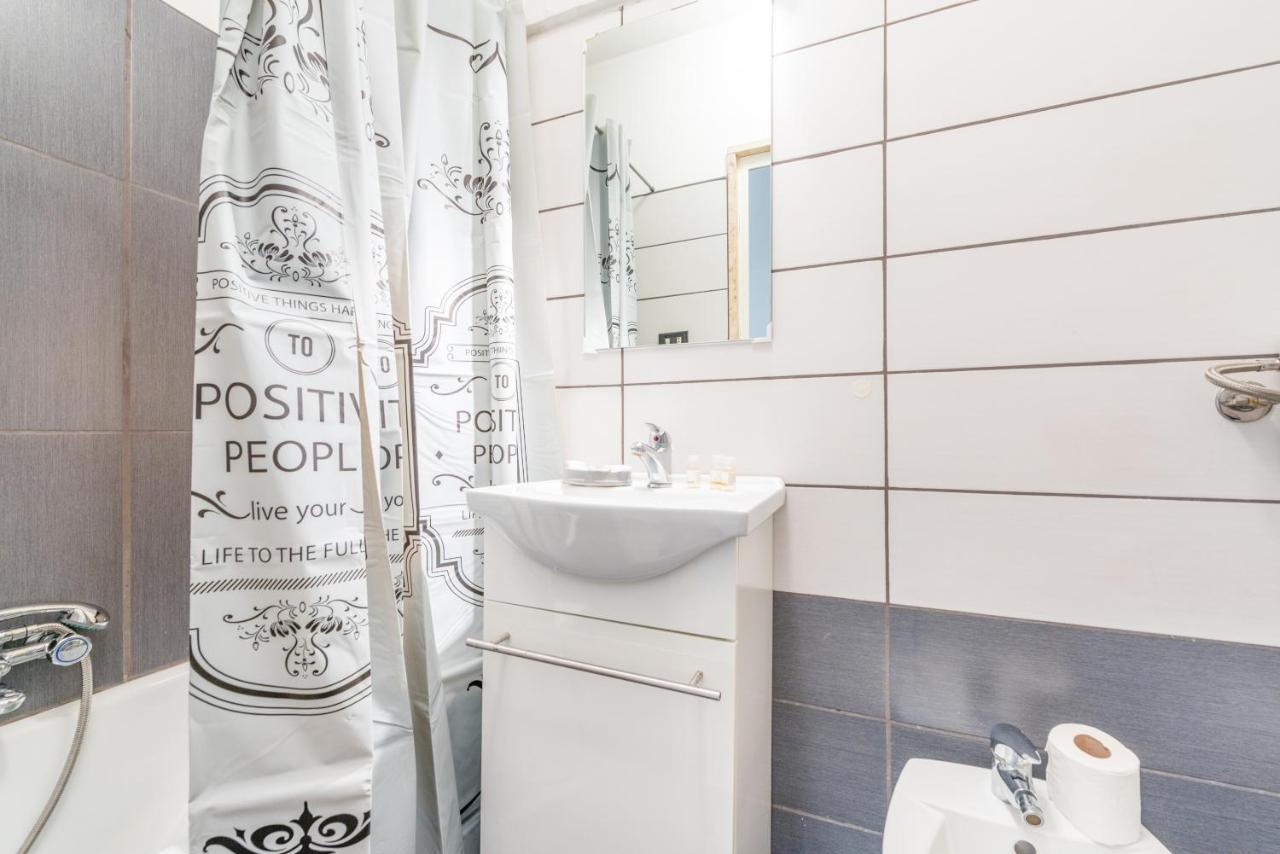 Stazione Centrale & Universita Lovely Apartment Bari Buitenkant foto